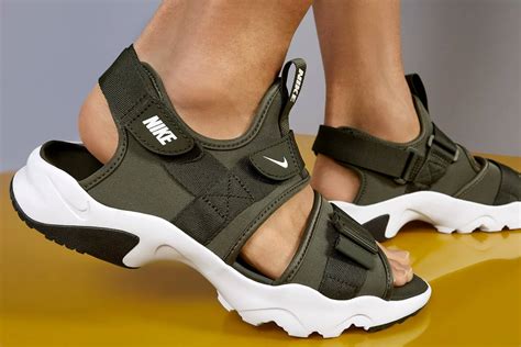 nike wandelschoenen dames|nike sandalen wandelen.